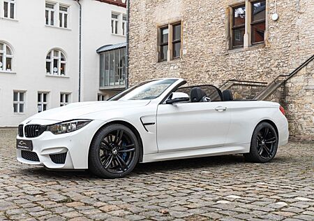 BMW M4 Kabrio HUD LED KAM TOTW H&K DKG PDC CARBON