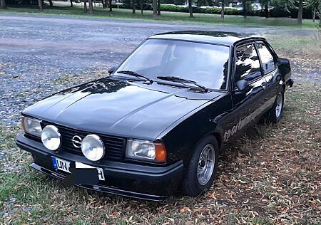 Opel Ascona B mit H Zulassung und frischem TÜV