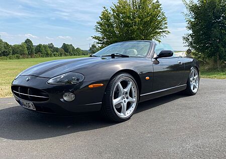 Jaguar XK8 Cabriolet 4.2 Victory Edition Top Zustand