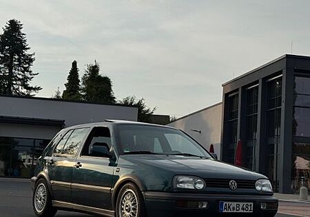 VW Golf Volkswagen 1.8 GT Special