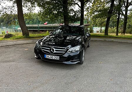 Mercedes-Benz E 200 Natural Gas Drive AVANTGARDE Aut. AVAN...