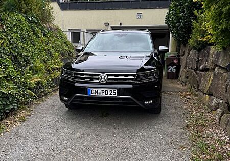 VW Tiguan Allspace Volkswagen Highline 2.0 TSI 4M AHK Stdhzg