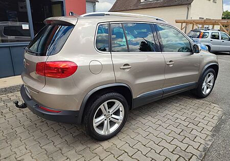 VW Tiguan Volkswagen Lounge 4X4/KAMER/SHZ/LED/AHK/NAVI/TOP!