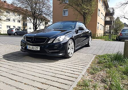 Mercedes-Benz E 250 Cabriolet CDI BlueEFF. ELEGANCE ELEGANCE