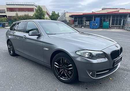 BMW 530 525d Touring Navi Memo Leder Pano AHK TÜV 05/2
