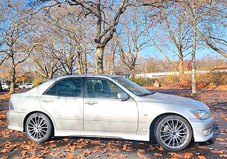 Lexus IS 200 Sport/TRD Bodykit/Torsen/ TÜV bis 11.2027