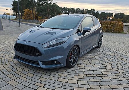 Ford Fiesta 1,6 EcoBoost ST - 1/11 Slate Grau