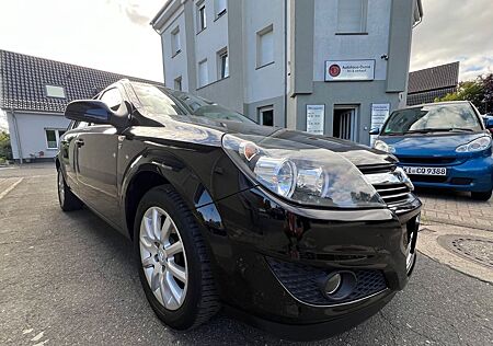 Opel Astra 1,6 Navi Klima SHZ PDC Alus Allweterreifen
