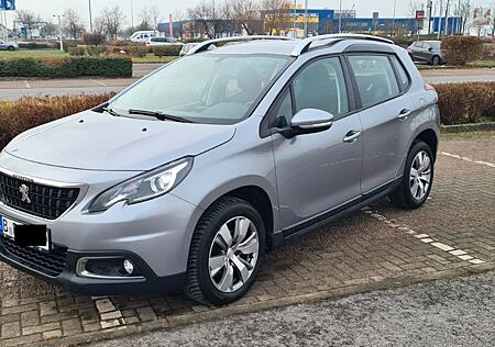 Peugeot 2008 PureTech / Neue TÜV-Plakette, neue Bremsen,