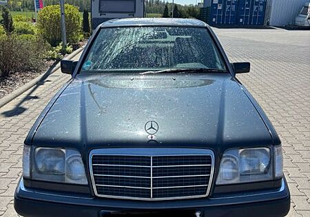 Mercedes-Benz 200