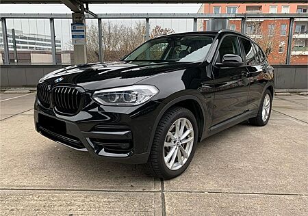 BMW X3 xDrive30e ADVANTAGE