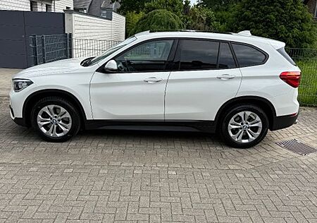 BMW X1 sDrive20i Advantage Steptronic DCT Advantage