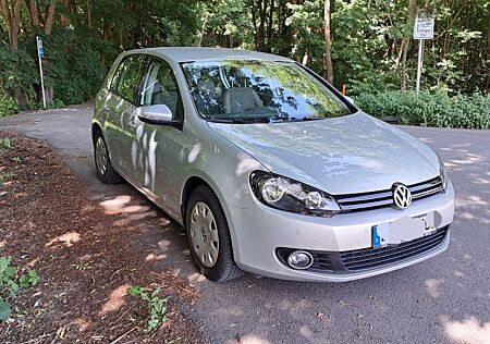 VW Golf Volkswagen 1.4 TSI 90 kW Comfortline