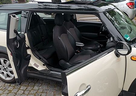 Mini Cooper D Clubman AUTOMATIK TÜV NEU Navi PANORAMA