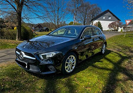 Mercedes-Benz A 200 -
