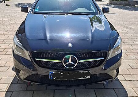 Mercedes-Benz CLA 250 DCT Urban
