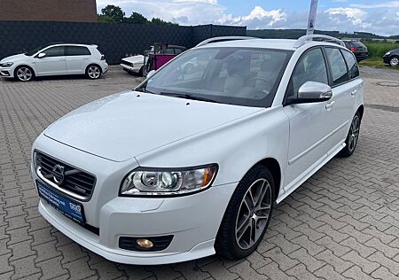 Volvo V50 R-Design Pro Edition*SHZ*NAVI*AHK*XENON