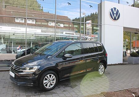 VW Touran Volkswagen Comfortline 1.5 TSI DSG Navi,AHK,PDC,ACC