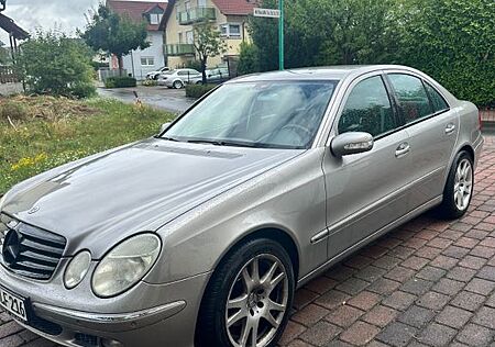 Mercedes-Benz E 200 KOMPRESSOR ELEGANCE Elegance
