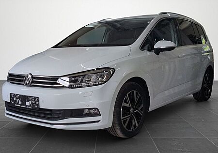 VW Touran Volkswagen 1.5 TSI Highline LED AHK TÜV/Reifen neu