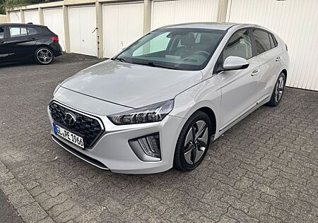 Hyundai Ioniq 1.6l GDi HYBRID -