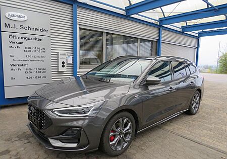 Ford Focus Turnier ST-Line X Matrix-LED Pano AHK abn.