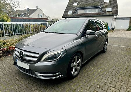 Mercedes-Benz B 200 CDI -