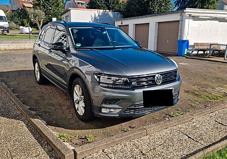 VW Tiguan Volkswagen 2.0 TDI SCR 140kW DSG 4MOTION Highlin...