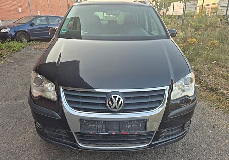 VW Touran Volkswagen 2.0 TDI 125 kW