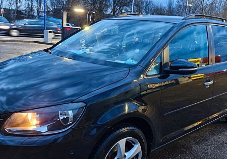 VW Touran Volkswagen 1.6 TDI -