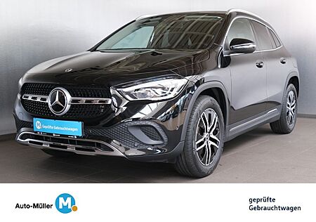 Mercedes-Benz GLA 45 AMG GLA 180 d Progressive 8-Gang Aut. Navi AHK LM 18