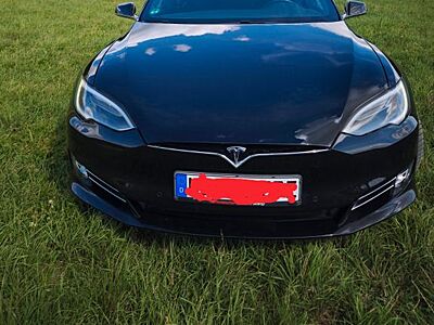 Tesla Model S Basis -