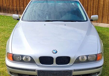 BMW 523i E39 #VOLLLEDER#