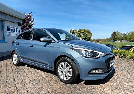 Hyundai i20 1.0 Passion blue Lenkradheiz. Bluetooth