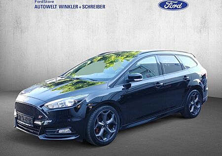 Ford Focus Turnier 2.0 EcoBoost ST mit Leder-Sport-Pa