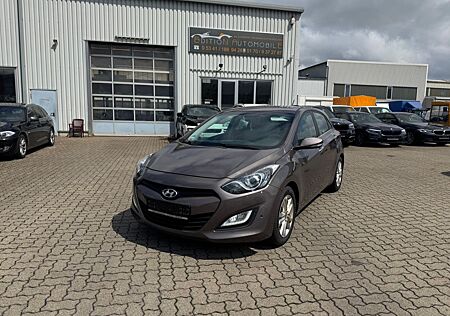 Hyundai i30 Style-KLIMA-TEILLEDER