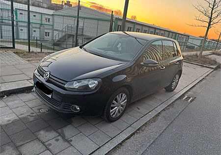 VW Golf Volkswagen 1.4 TSI DSG 90 kW Highline Highline