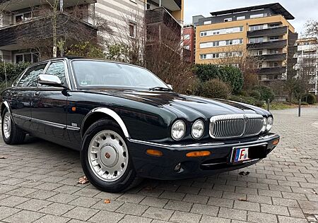 Jaguar Daimler Vanden Plas 4.0 V8 Lang