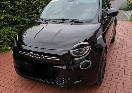 Fiat 500E Icon Limousine 42 kWh / 118 PS