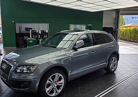 Audi Q5 2.0 TDI S tronic quattro -