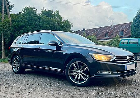 VW Passat Volkswagen 2.0 TDI R Line 140kW DSG 4M Highl. Vari