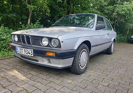 BMW 320i E 30 / Automatik / originaler Zustand