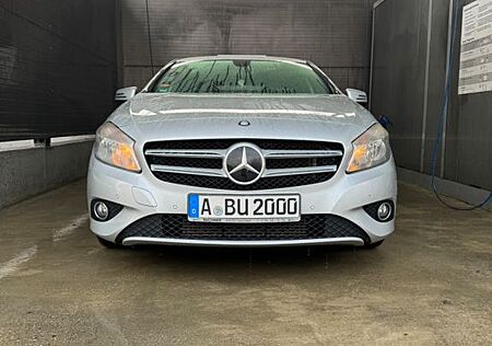 Mercedes-Benz A 180 -