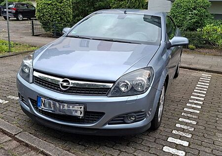 Opel Astra H Twin Top Edition