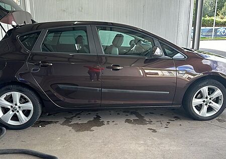 Opel Astra 1.4 LPG ecoFLEX 150 Jahre 103kW 1...