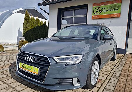 Audi A3 35 TFSI sport Navi/Anhängekupplung/Sitzheizun