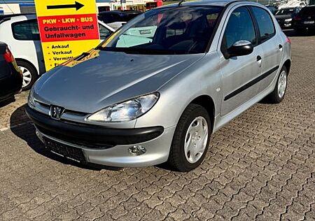 Peugeot 206 1.4 Premium 75 AUTO