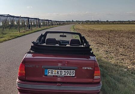 Opel Kadett E Cabrio Bertone Edition