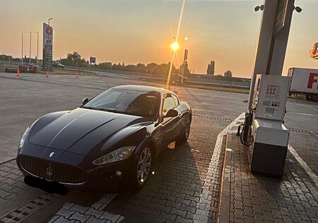 Maserati GranTurismo 4.2 V8 Automatik -