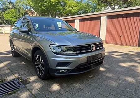 VW Tiguan Volkswagen 2.0 TDI SCR DSG 4MOTION UNITED